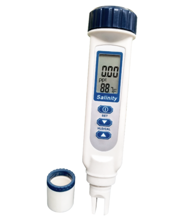 Emaux Salinity Meter model no 8371 in white ABS material for reading pool salt concentration. Screen reading in 0.00 ppt and temperature. Buttons: on, SET, HLD/CAL.
