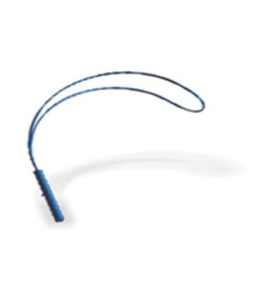 Blue-coloured hoop attached to a handle that can be attached to a swimming pool non-telescopic pole. For rescue purposes