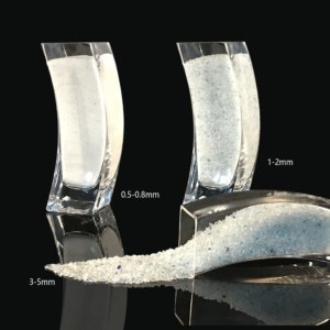 Jars of Emaux FMG series glass media of sizes 0.5-0.8mm, 1-2mm, 3-5mm. Note: 3-5mm size is not in stock.